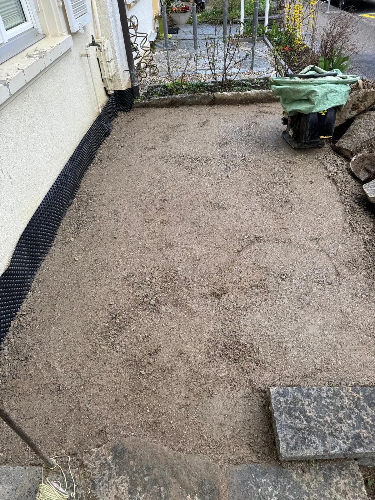 Regelmässige Gartenpflege - Bild 3