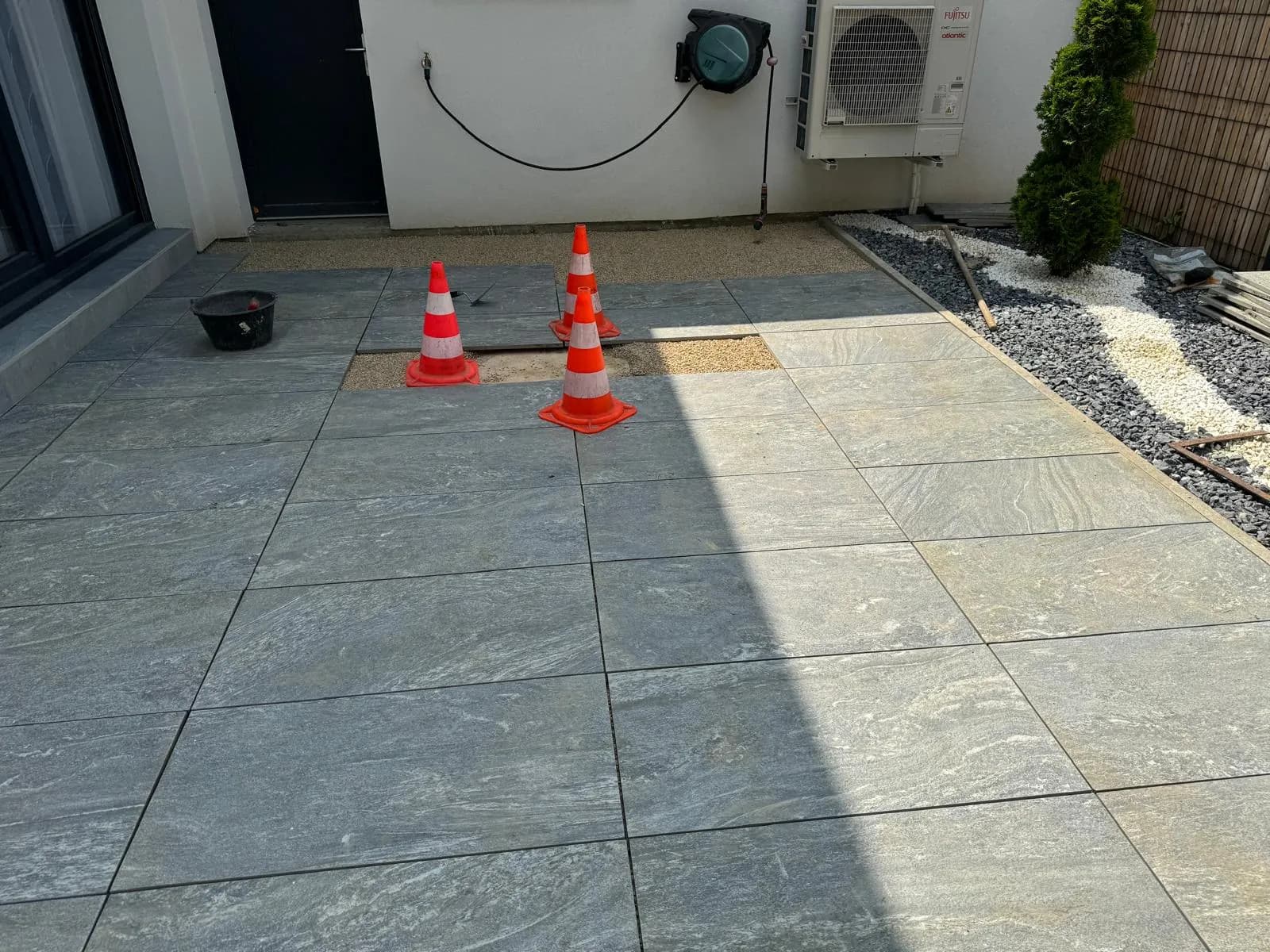 Steinplatten-Terrasse - Bild 3